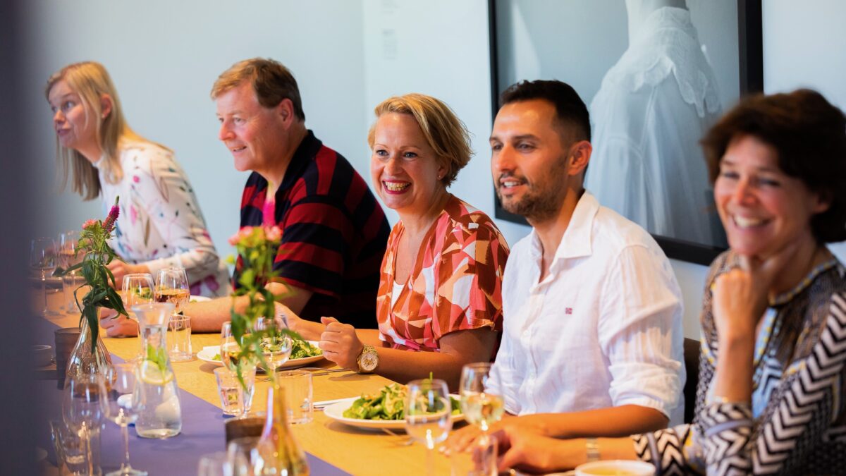 Diner tussen kunst bij Singer Laren